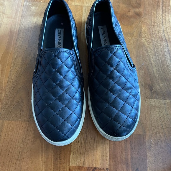 STEVE MADDEN shoes - Picture 2 of 5